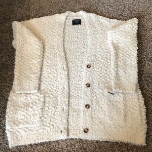 Creme fluffy Abercrombie and Fitch cardigan